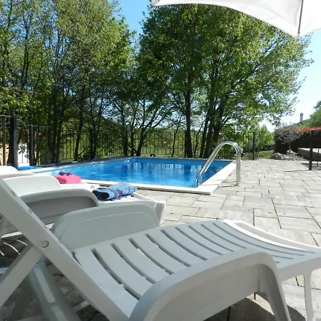 Dee's House&pool Vakantiehuis