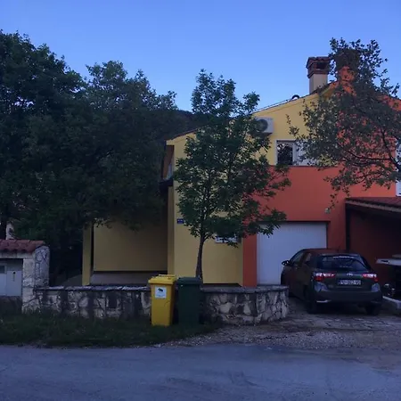 Dee's House&pool Vakantiehuis